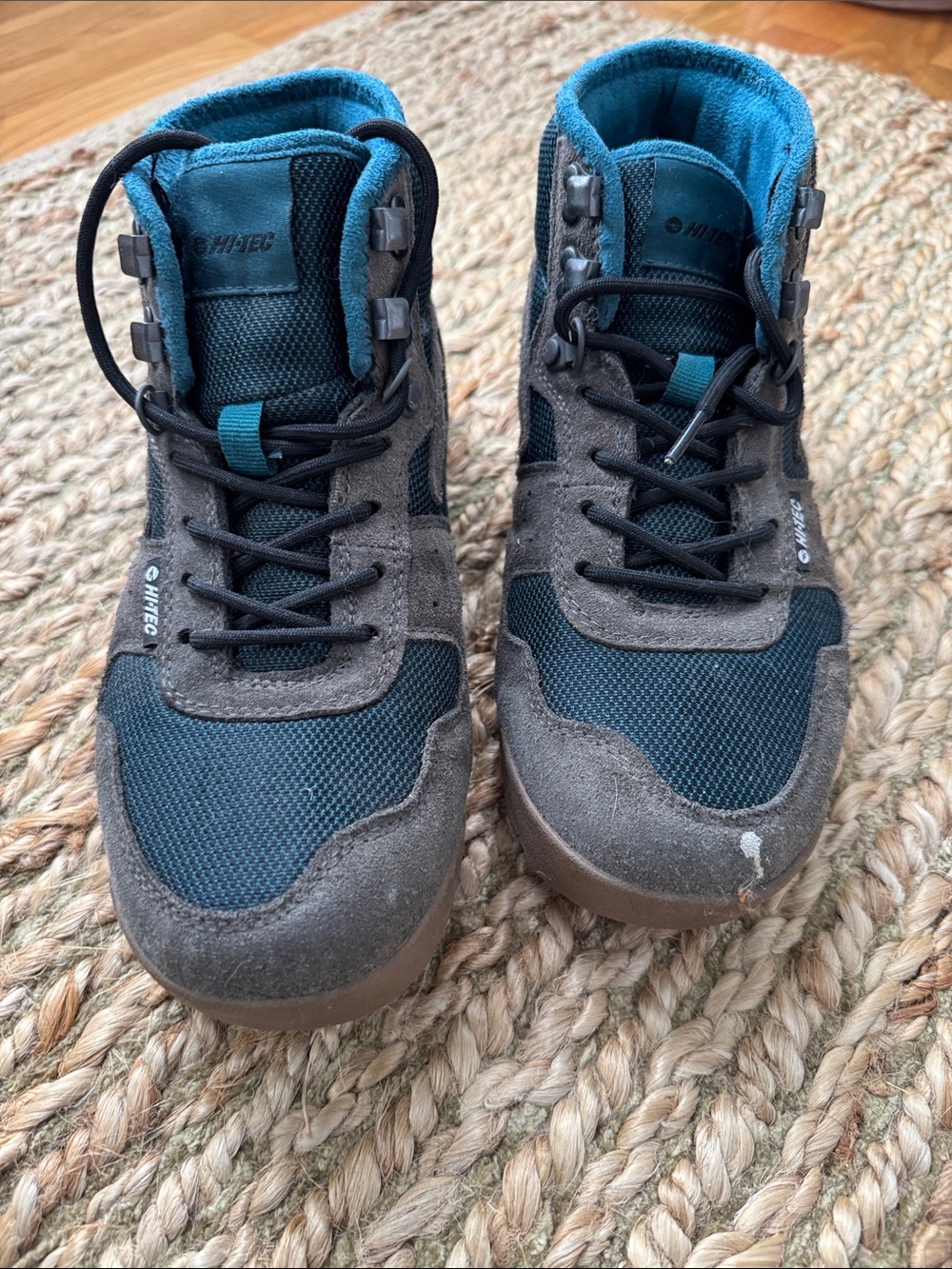 Hi-Tec Women’s Teal and Gray Outdoor Boots